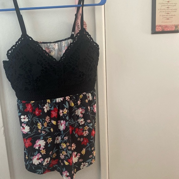 Top - Picture 1 of 1